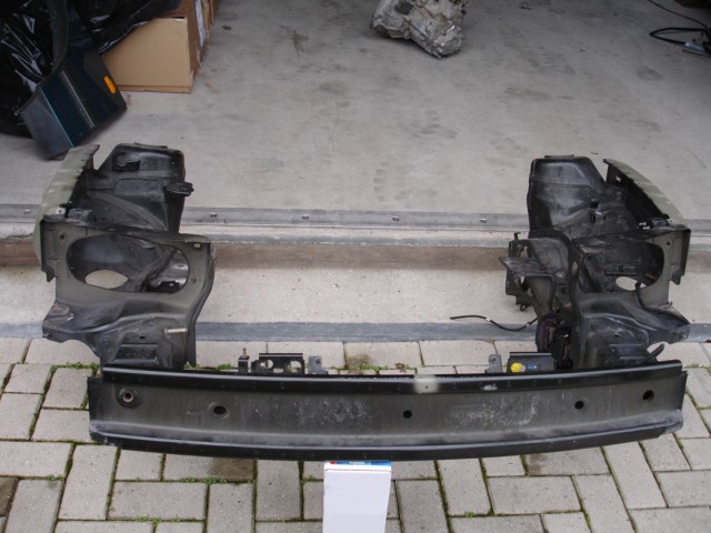 Frontbalk voorzijde, gebruikt, Saab 9-3 versie 2. bouwjaren 2003-2007 ond.nr. 12801057, 12769713
