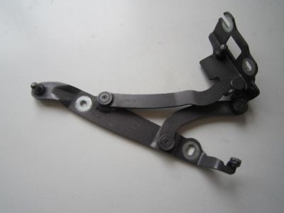 Achterklep scharnier Links Gebruikt Saab 9-3v2 Cabrio 2004-2011, ond.nr. 12833542 Achterklep scharnier Links Gebruikt Saab 9-3v2 Cabrio 2004-2011, ond.nr. 12833542