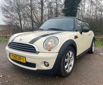 Mini One 2008 Peper White 82.000km